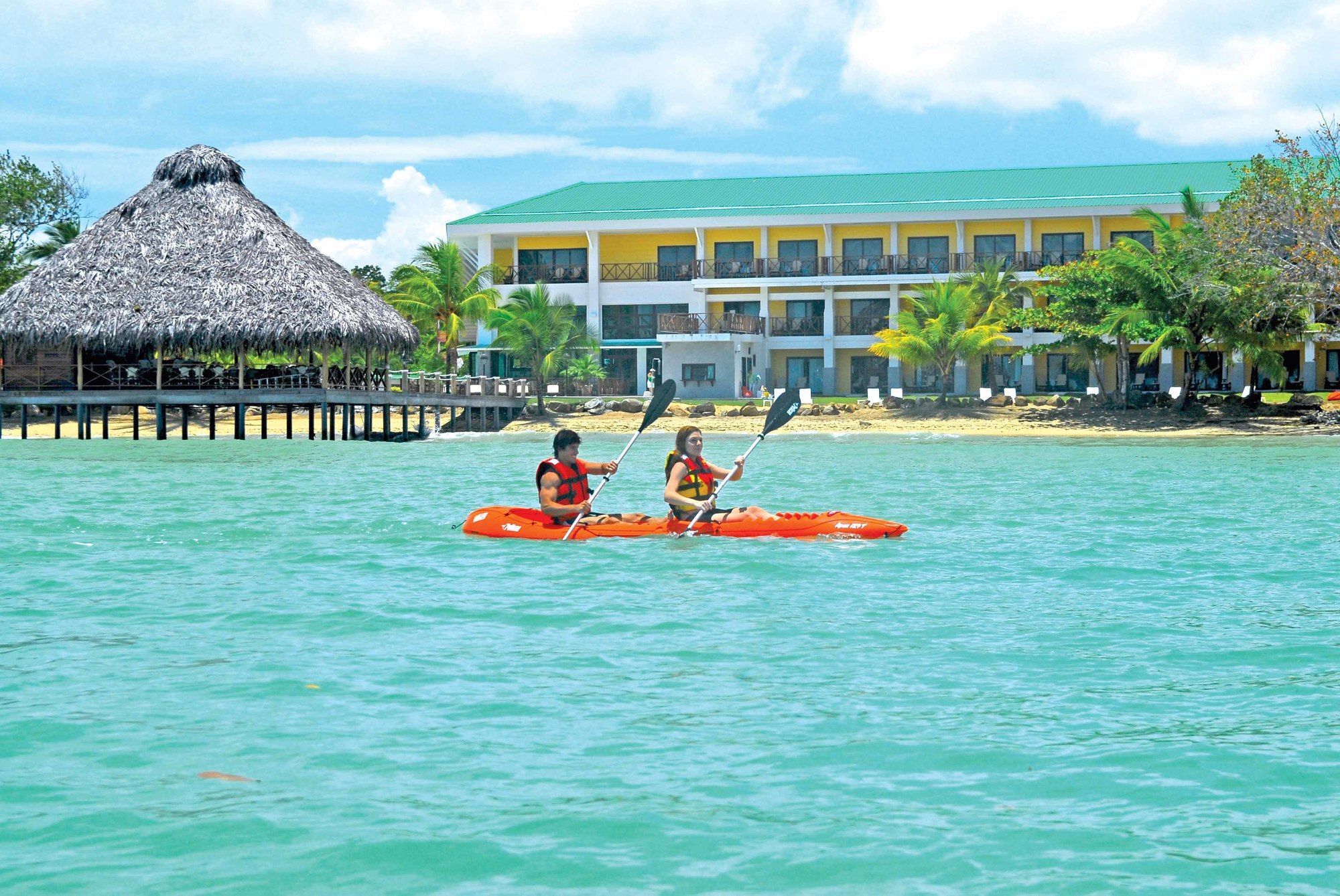 Playa Tortuga Hotel And Beach Resort Bocas del Toro Exterior foto